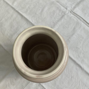 barattolo in ceramica fatto a mano
