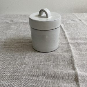 Barattolo piccolo in ceramica fatto a mano in Toscana
